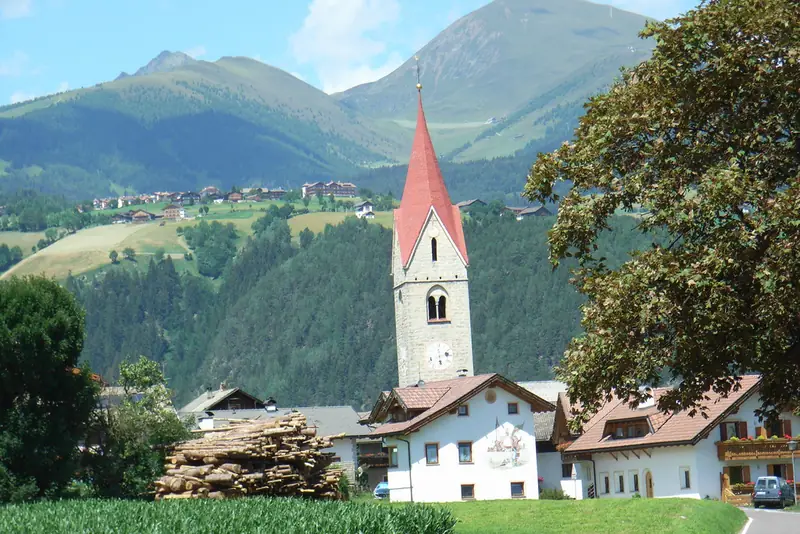 The village of Spinges