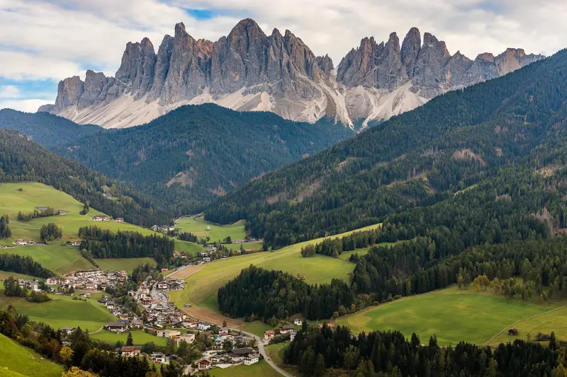 Villnöss valley and the Geisler peaks